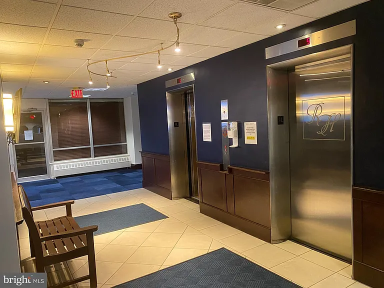 1030 E Lancaster Ave #111 — Photo 8
