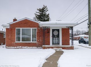 8913 Appleton, Redford, MI 48239