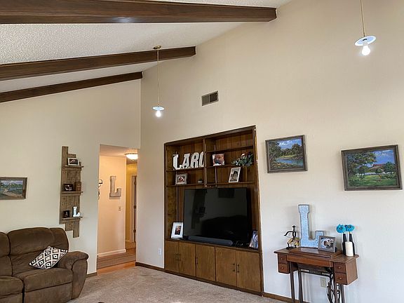 4th image of 1011 Avenue O
