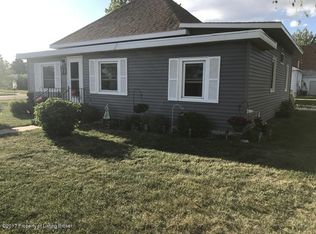 36 E 10th St, New England, ND 58647