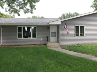 1907 W 10th St, Spencer, IA 51301