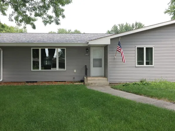 1907 W 10th St, Spencer, IA 51301