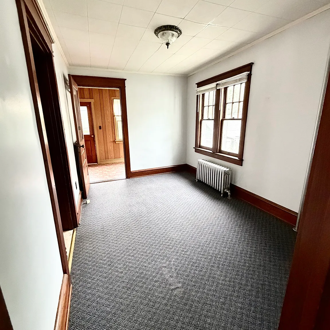 3 bed, 1050 sqft, $1,995 — Photo 4