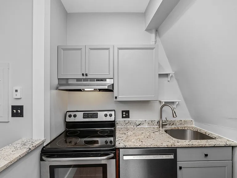 73 Main St #12 — Photo 2