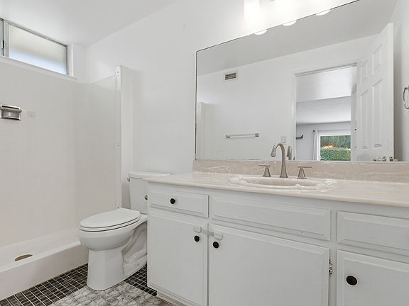 4th image of 1335 N Sarita Pl
