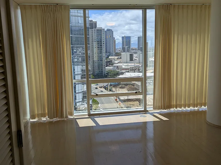 88 Piikoi St #1602 — Photo 5