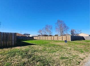 3220 Charles Ct, Chalmette, LA 70043