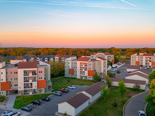 3707 S Broadway St #401