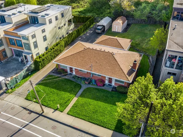 776 State Street S, Kirkland, WA 98033