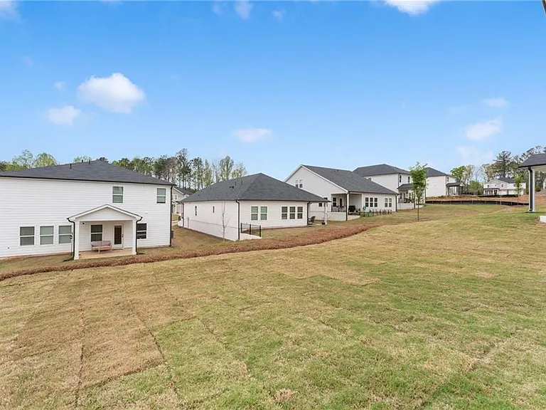 3089 Sweet Red Cir — Photo 42