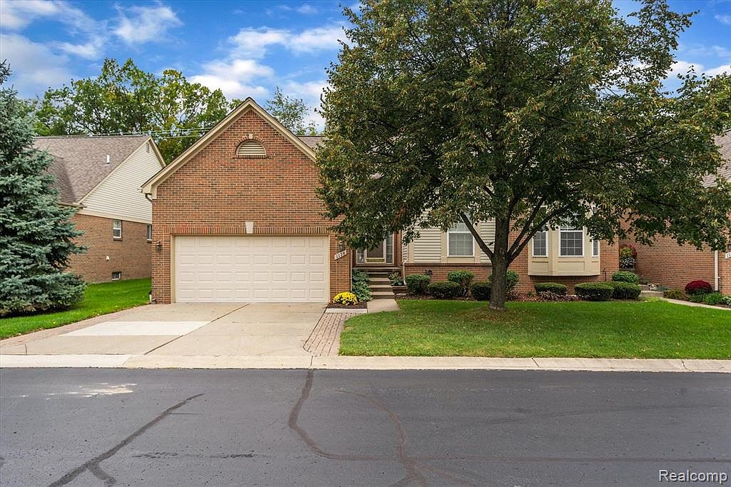 1176 Churchill Cir, Rochester, MI 48307 Zillow