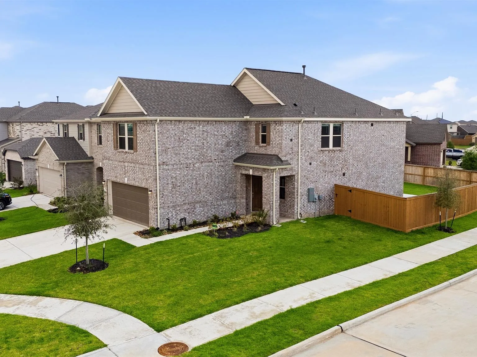 3 bed, 2.5 bath, $2,500 — Photo 1