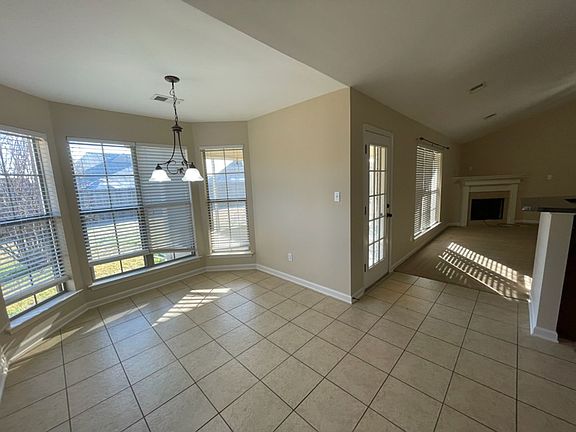3rd image of 5772 Hunters Chase Dr