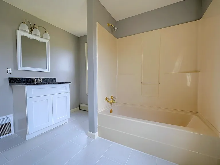 6294 Swartout Rd — Photo 14