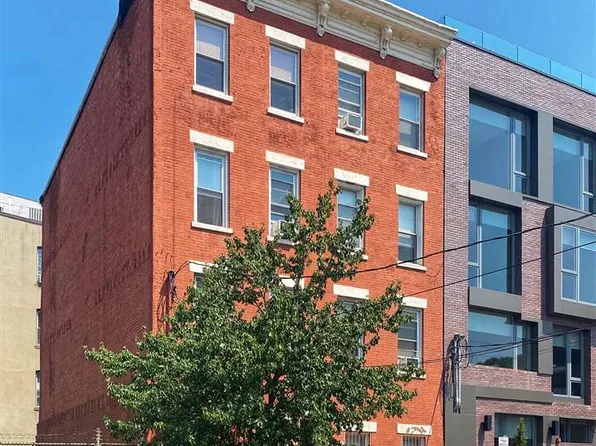 200 Wayne Street image 1 of 13