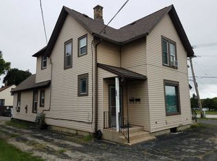 124 N Walkup Ave APT 3, Crystal Lake, IL 60014
