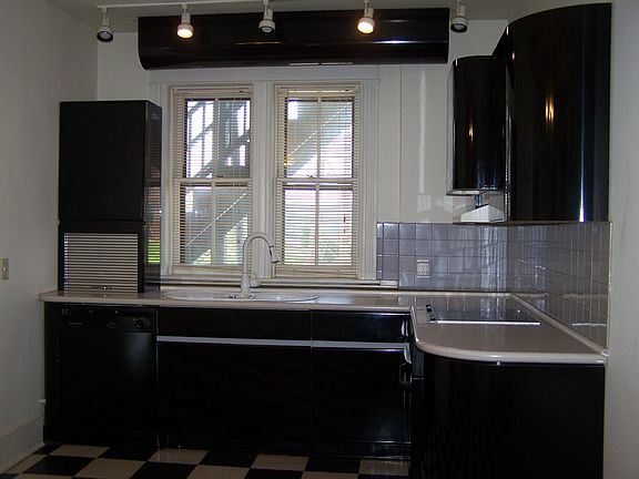 2nd image of 4 Delafield St #1A