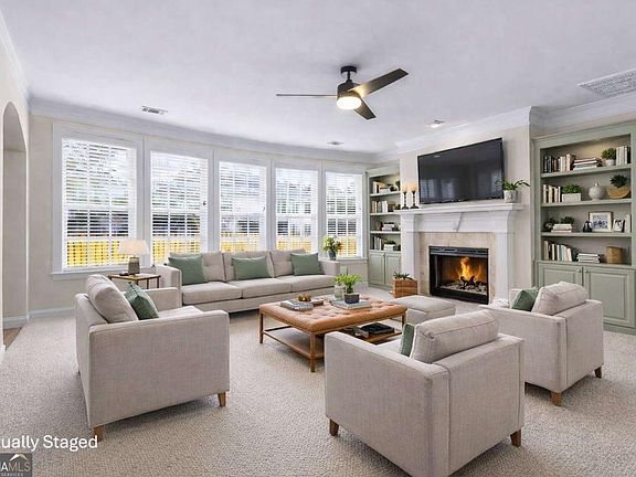 2nd image of 218 Fairmont Dr