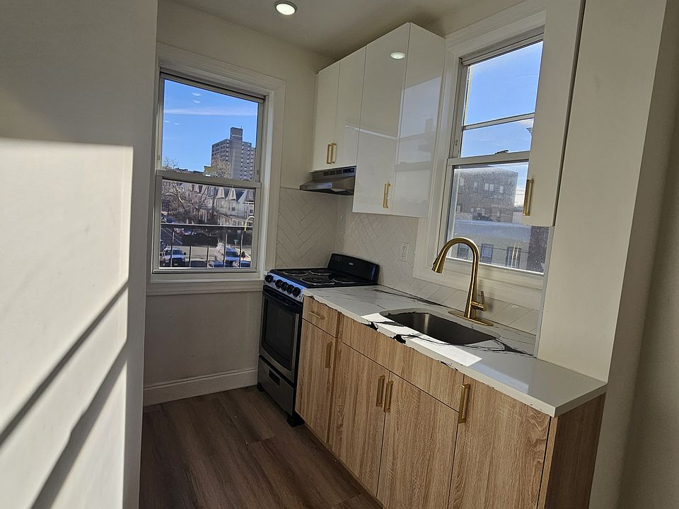 1st image of 769 W Side Ave #6