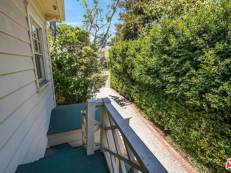 809 N Bedford Dr — Photo 36