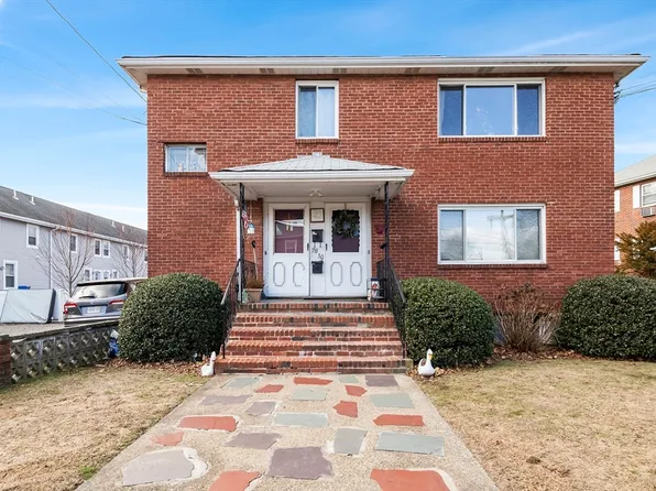 30 Amory Rd, Waltham, MA 02453