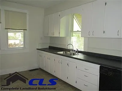 1557 S 17th St — Photo 5