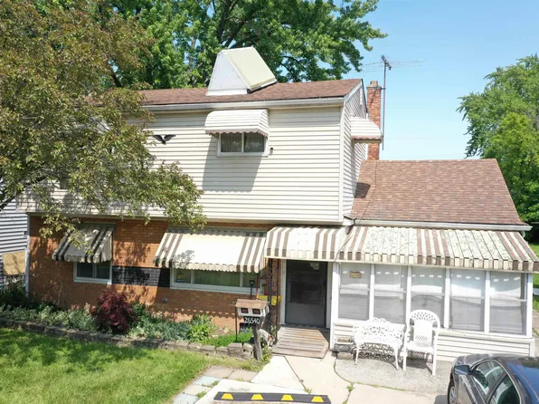 26540 Nagel St, Roseville, MI 48066