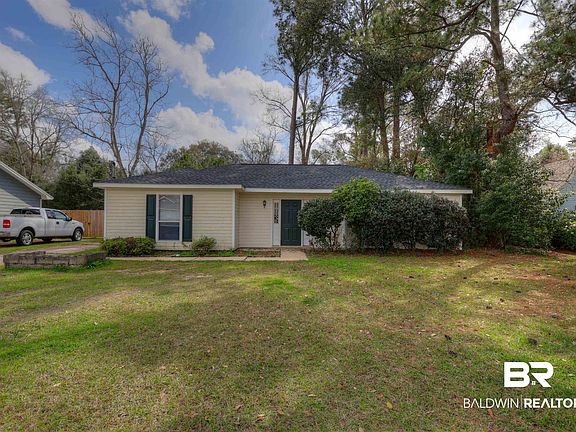 2nd image of 8642 Brook Ln