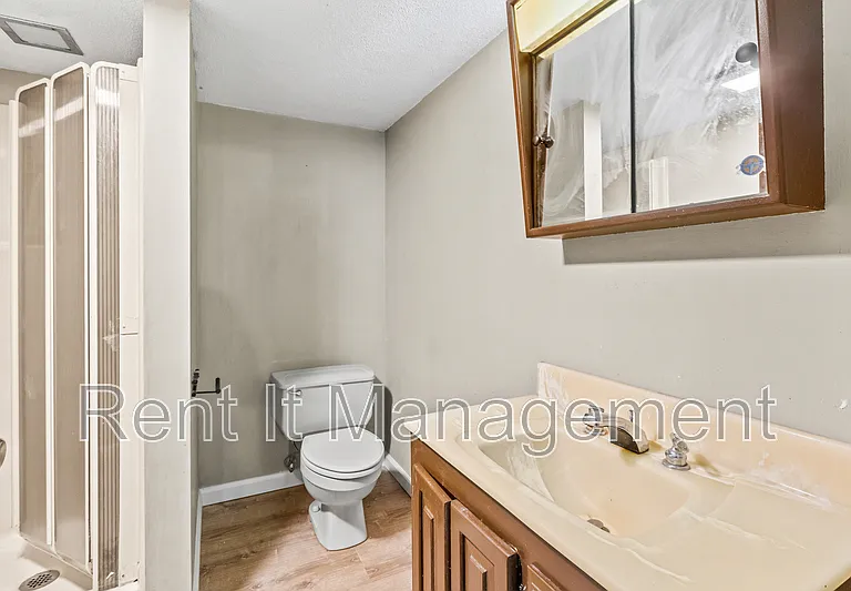 2315 N 61st St — Photo 20