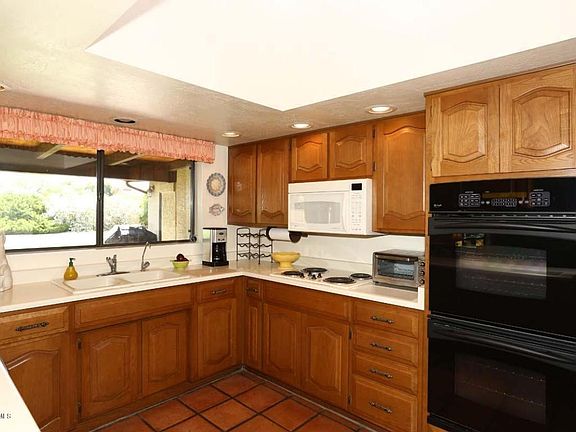5th image of 11033 N 53rd St