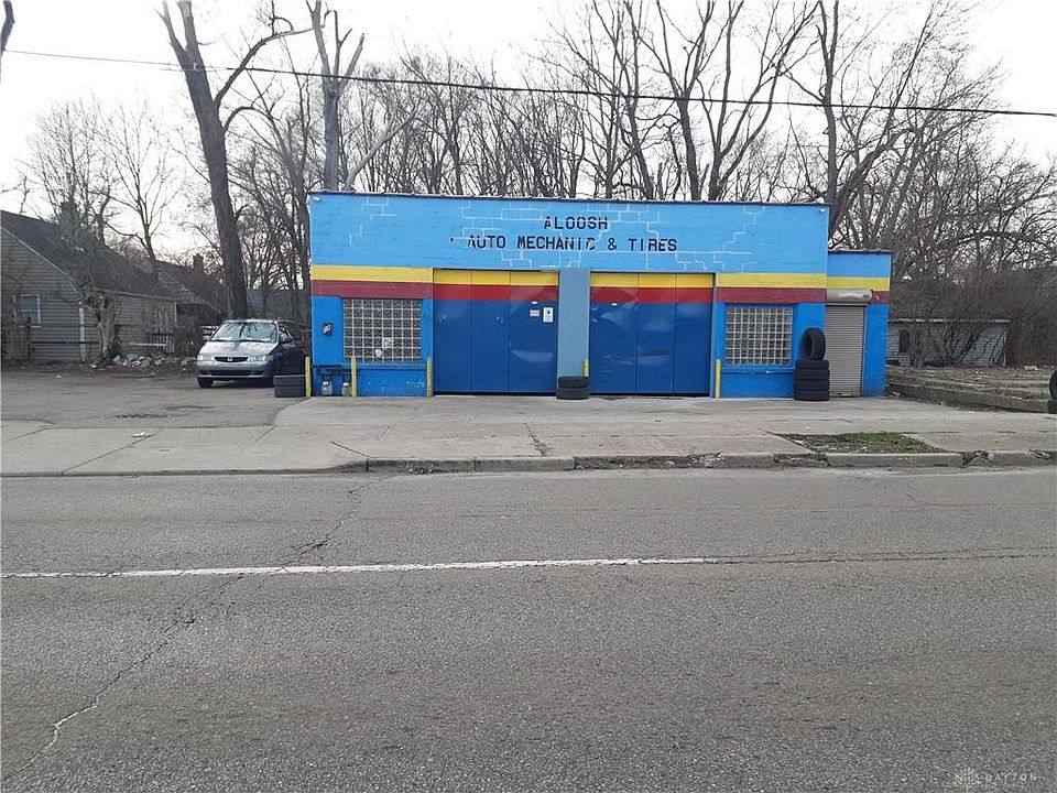2nd image of 2267 N Gettysburg Ave