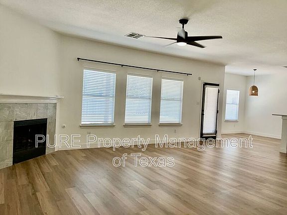 4th image of 1405 Summercrest Blvd