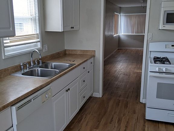 5th image of 4137 Louisiana St #4137