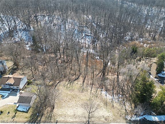 3rd image of 6579 Hathaway Rd