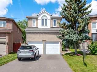 5540 Prosper Ct, Mississauga, ON L5V 2E5