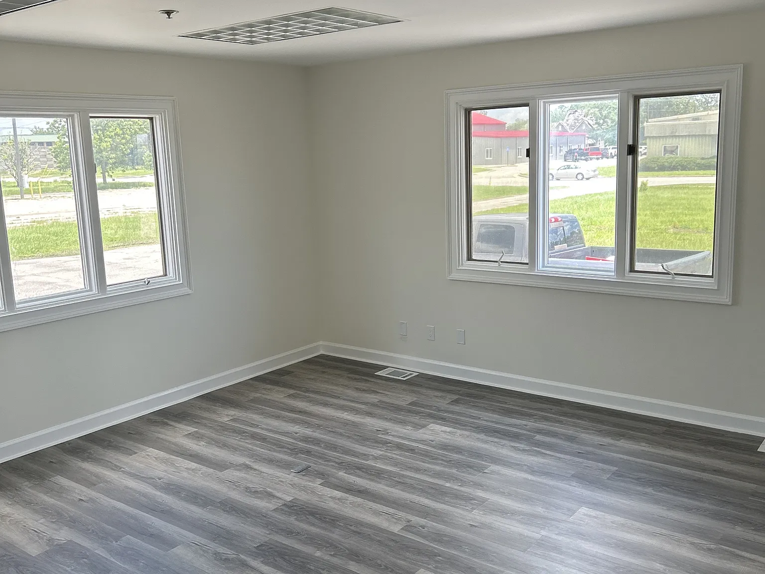 710 Haines Avenue - 6 — Photo 1
