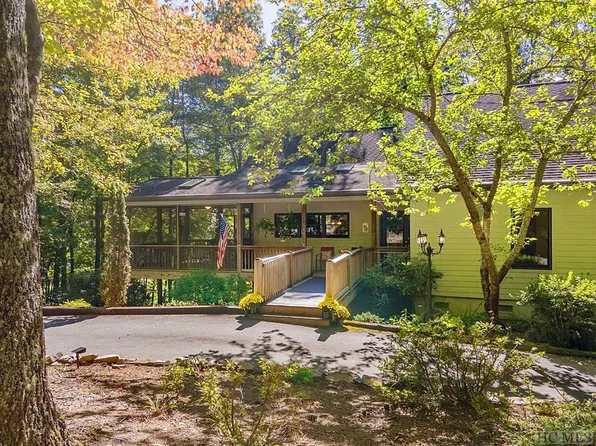 370 Blackberry Trail, Sapphire, NC 28774
