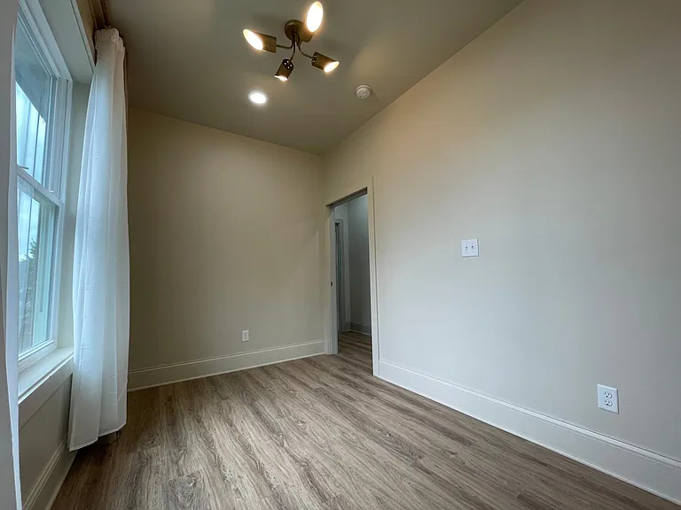 833 Birch Ave — Photo 28