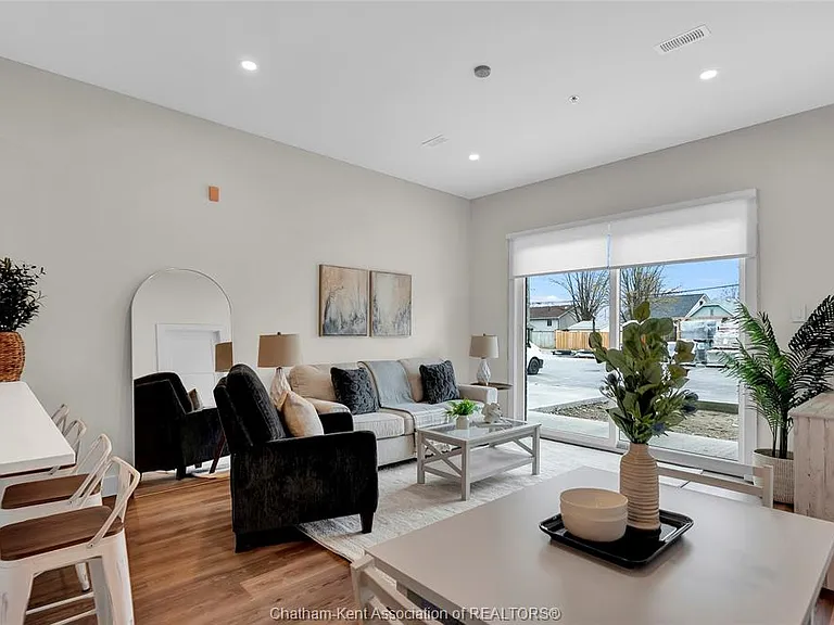 12 Mill St W #309 — Photo 19