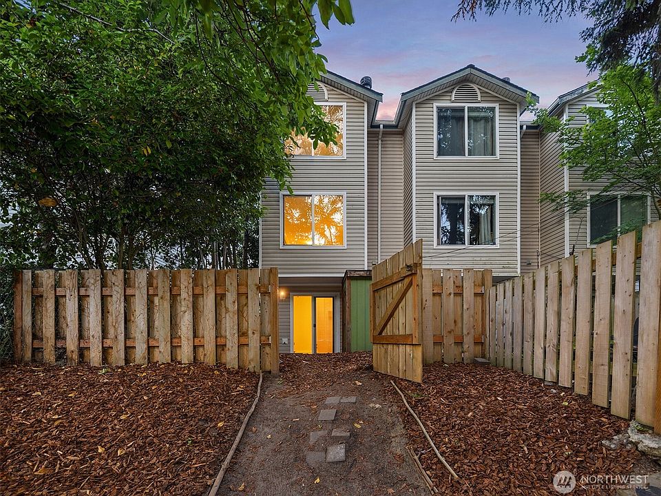 1st image of 3222 21st Avenue W #A