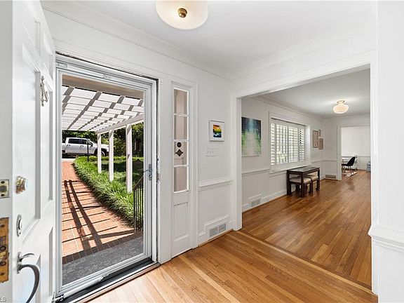 5th image of 521 Buckingham Rd
