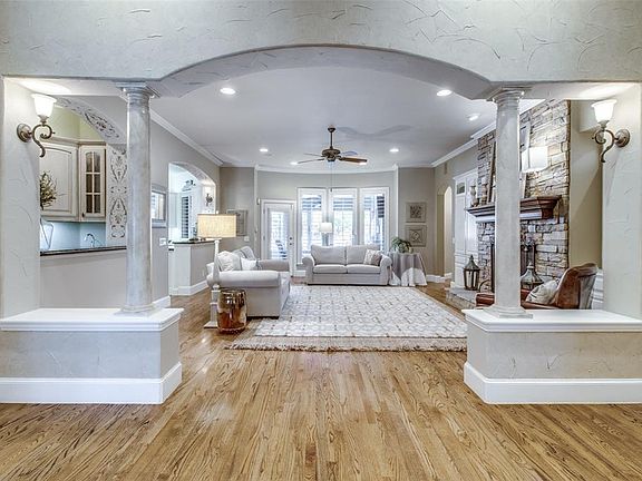 5th image of 2009 Cypress Point Dr