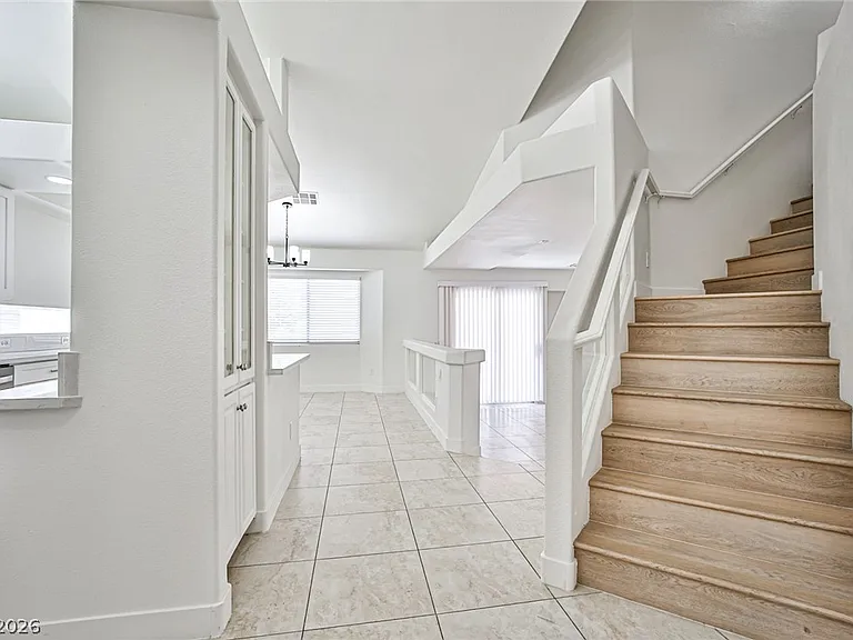 9692 Cathedral Stairs Ct — Photo 10