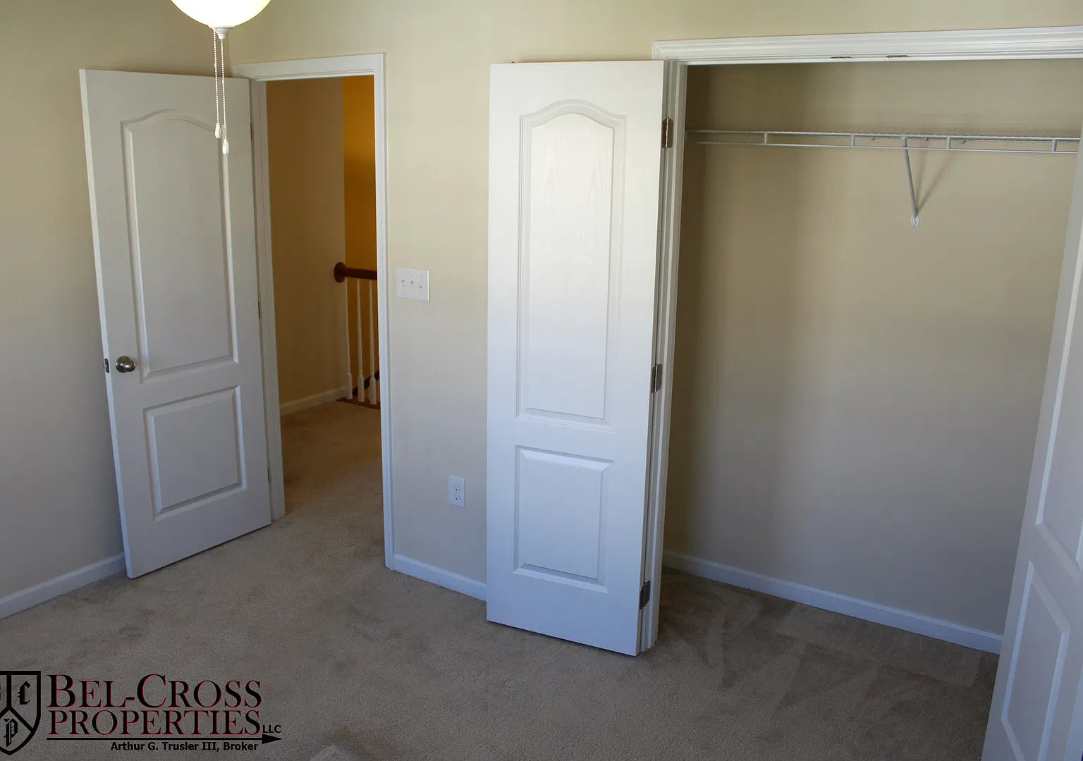 3 bed/2.5 bath Townhouse in Suncrest Village- Available 06/02/2027 — Photo 2