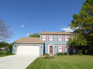 9832 Berkshire Ln, Fort Wayne, IN 46804