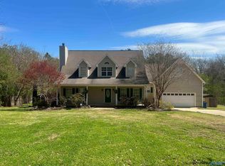 380 Beard Rd, Guntersville, AL 35976