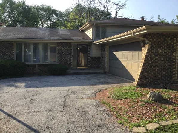 22432 Riverside Dr, Richton Park, IL 60471