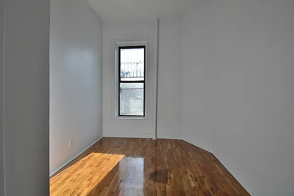 Rented by Hagstrom Management Inc | media 10