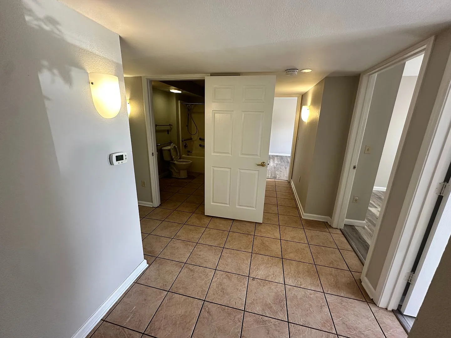 Tanglewood Apartments — Photo 3