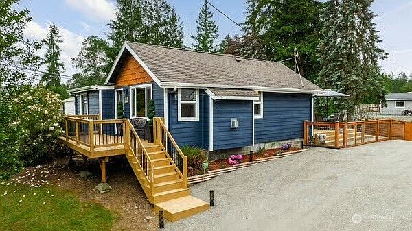 1st image of 2516 103rd Avenue SE